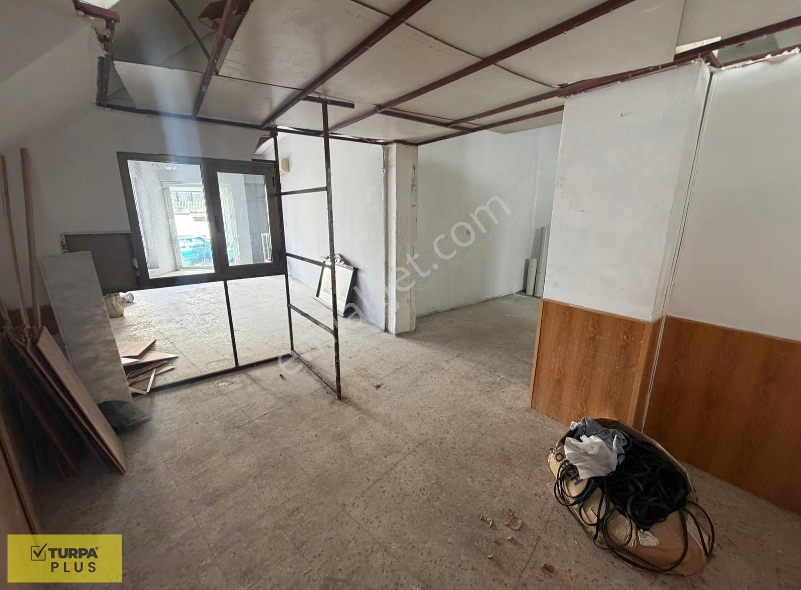 Üçyol Betonyol Yakını Hareketli Lokasyonda Kiralık Dükkan 80 M2 - Görsel 10