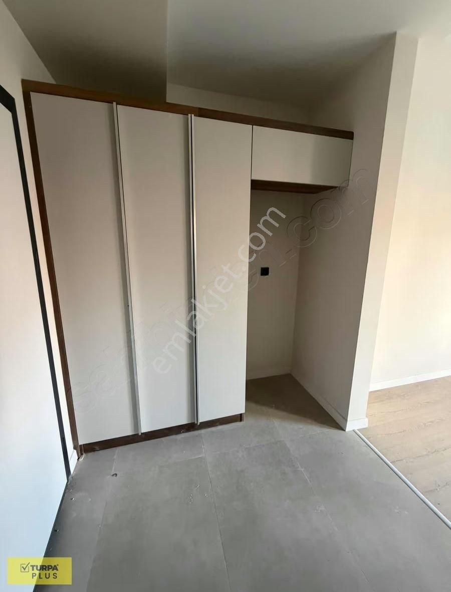 İnönü Caddesi Metro Yakını Otoparklı Asansörlü Kiralık Daire 1+1 - Görsel 9