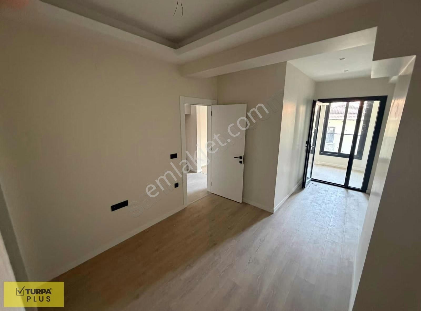 İnönü Caddesi Metro Yakını Otoparklı Asansörlü Kiralık Daire 1+1 - Görsel 19