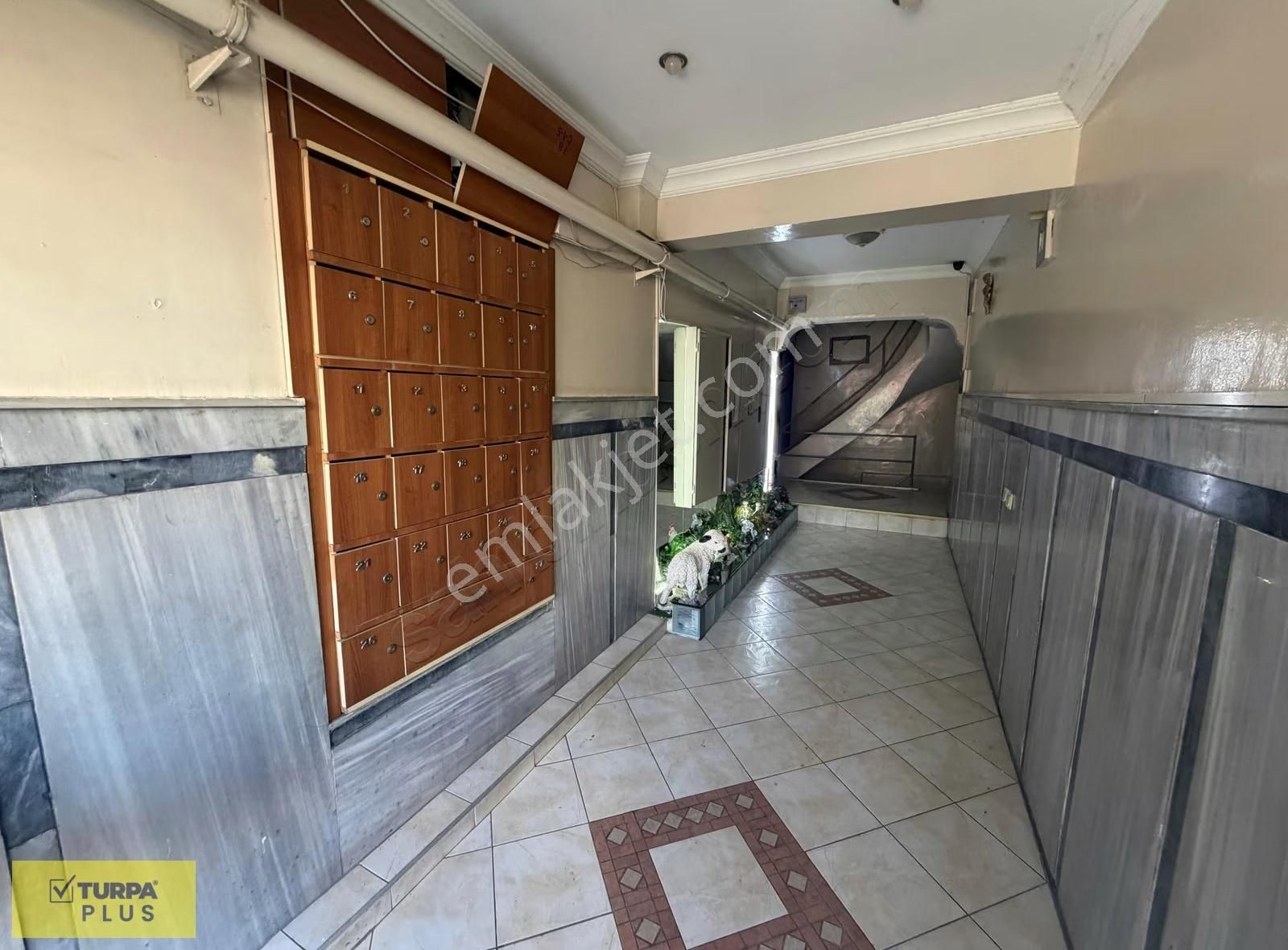 İnönü Caddesi Göztepe Metro Yakını Ferah Asansörlü Kiralık Daire - Görsel 14