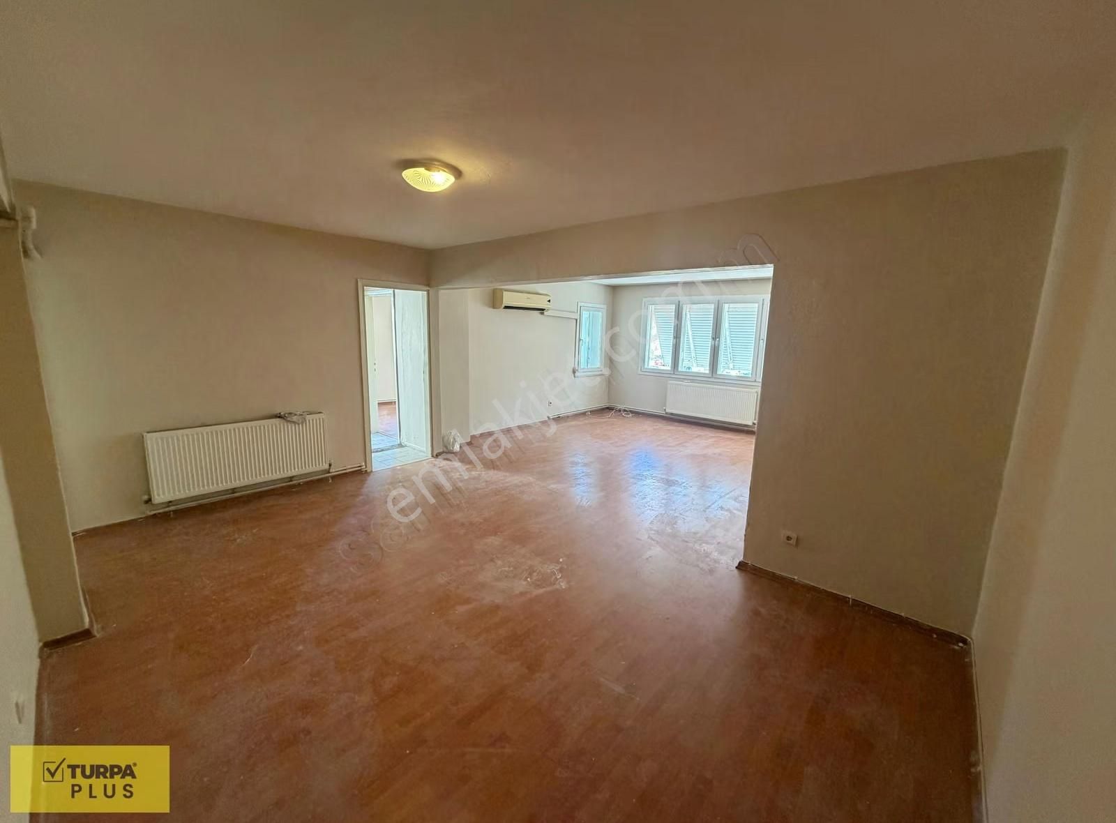 İnönü Caddesi Göztepe Metro Yakını Ferah Asansörlü Kiralık Daire - Görsel 24