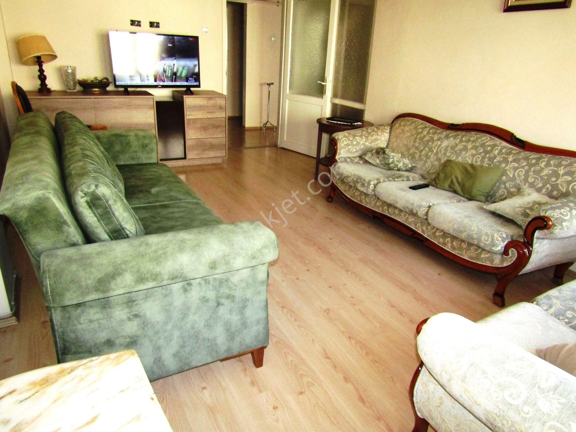 Yıldırım Umurbey Çimen Cd.3+1 120m2 3.arakat Satılık Daire 2.600bintl - Görsel 2