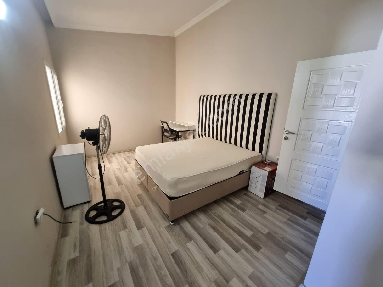 Kuşadası Davutlar Da Merkezi Konum Çatı Dubleks 5+1 Satılık Daire - Görsel 11