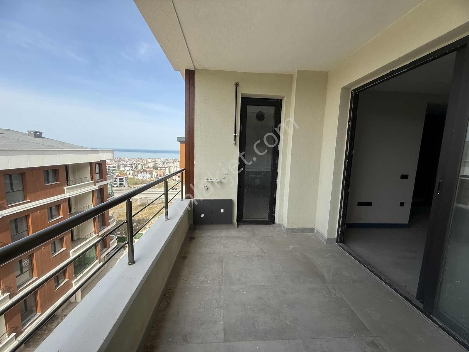 Bulvara Cephe Lüks 3+1 Arakat Deniz Manzaralı/iki Bloklu Sitede - Görsel 9