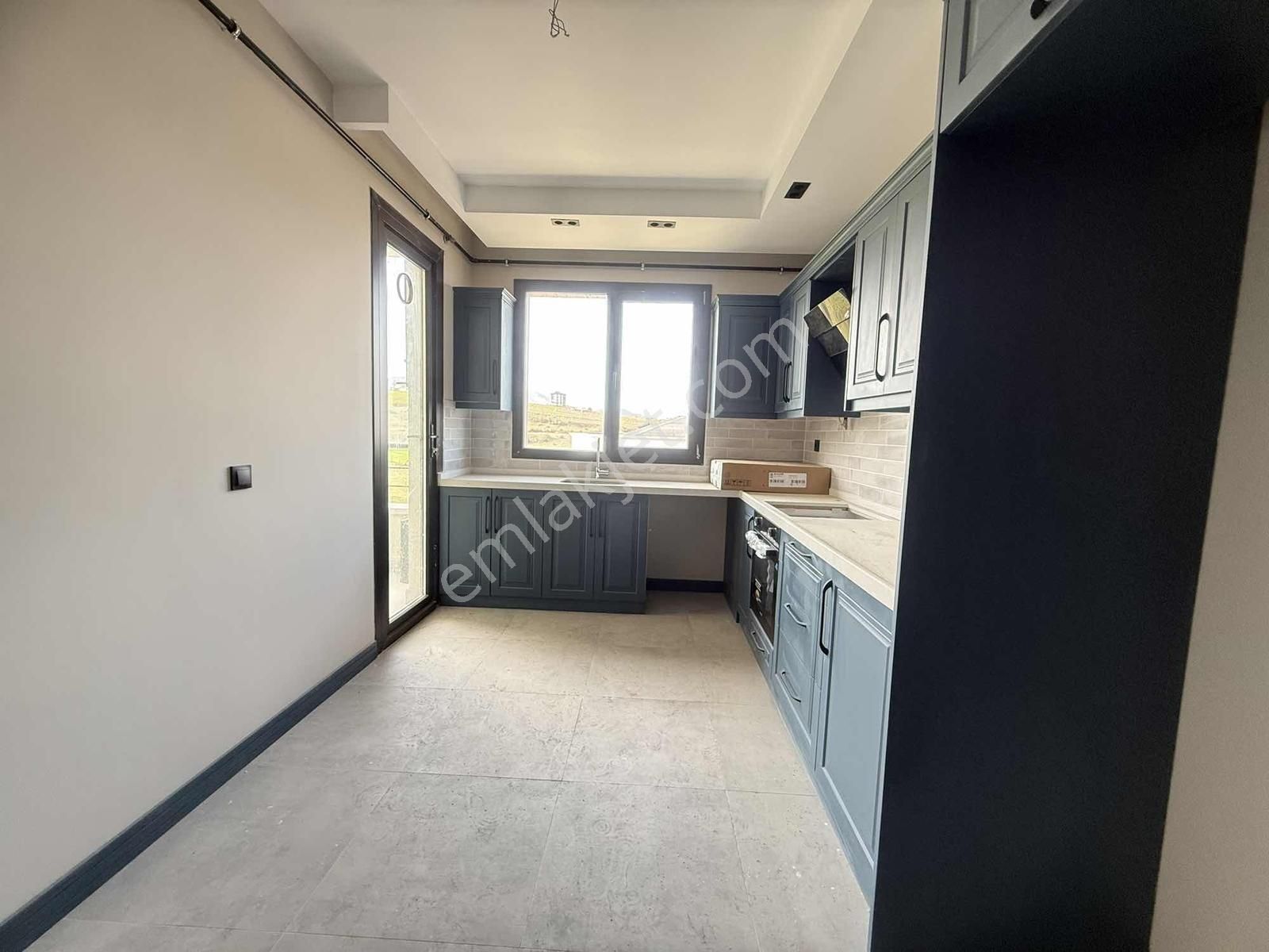 Bulvara Cephe Lüks 3+1 Arakat Deniz Manzaralı/iki Bloklu Sitede - Görsel 13