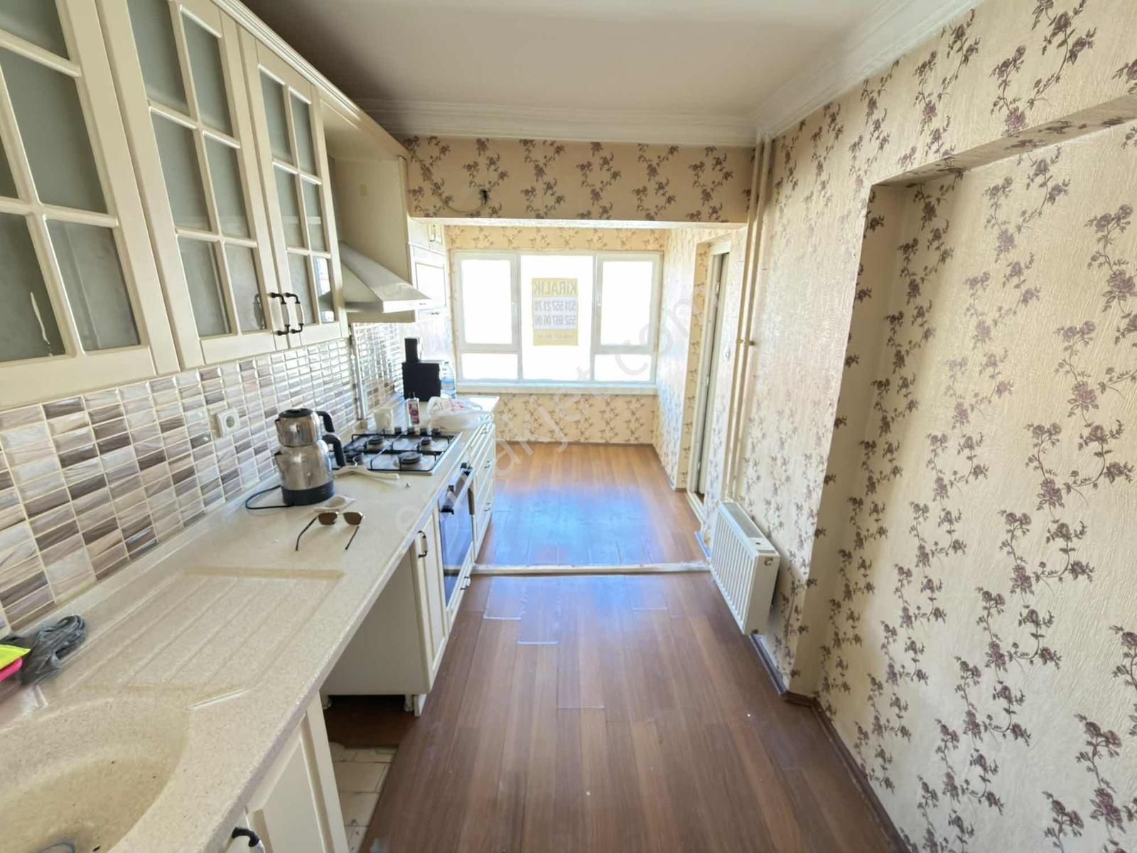 Etlik Merkezde Hastaneler Yakını Site İçinde Asansörlü 2+1 Yaplı - Görsel 3