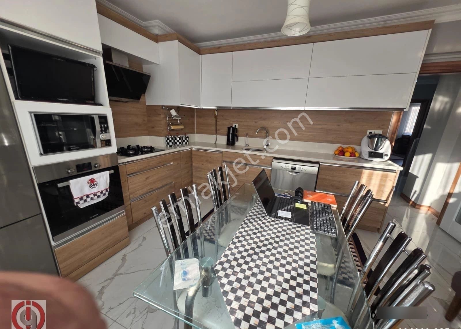 İnceoğlundan Cumhuriyet'te Kiralık 3+1 Temiz Bakımlı Daire - Görsel 8