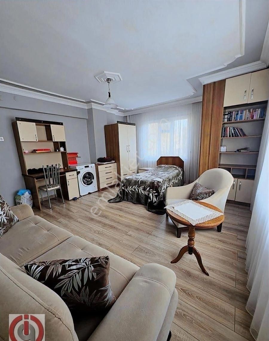 İnceoğlundan Cumhuriyet'te Kiralık 3+1 Temiz Bakımlı Daire - Görsel 5