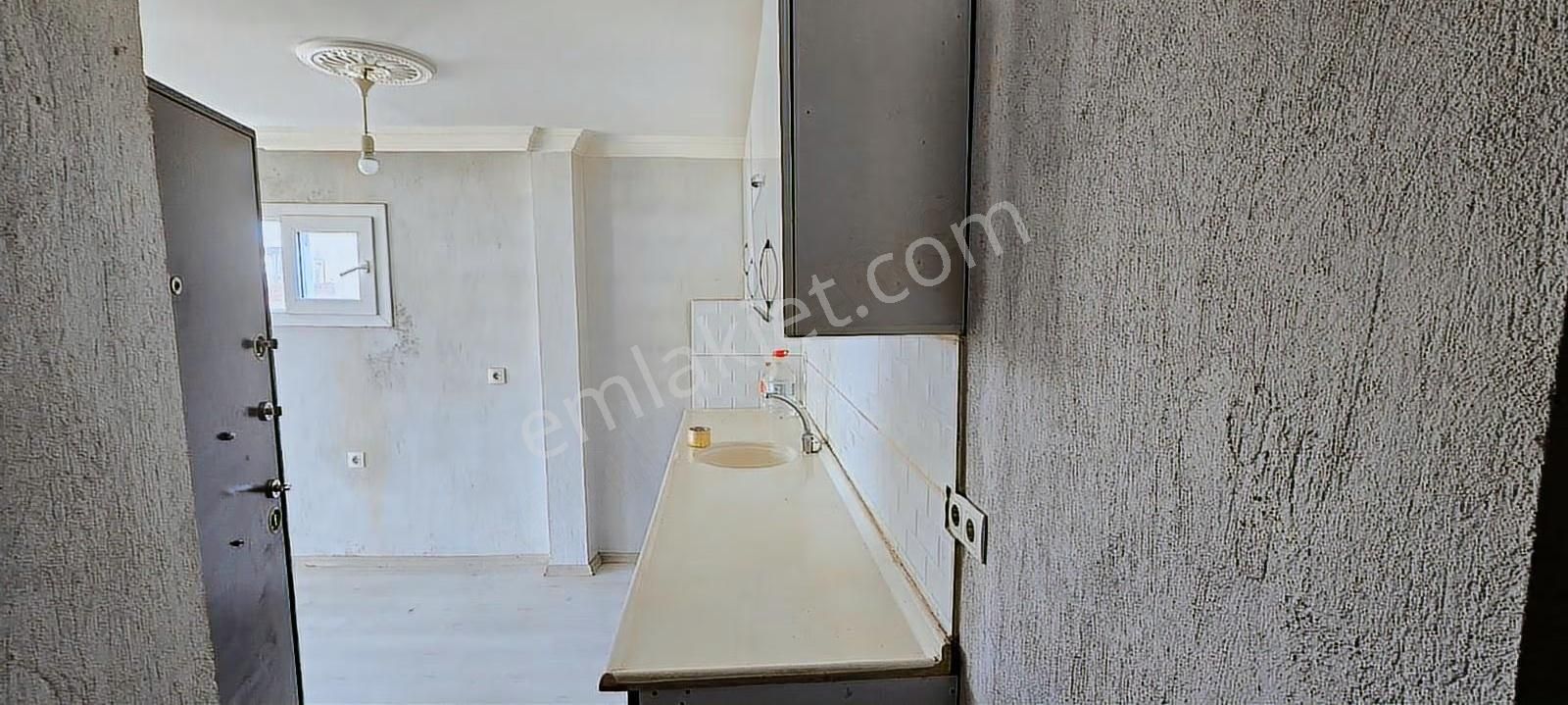 Buca İnkilap İzban Karşısı Kiralık Daire