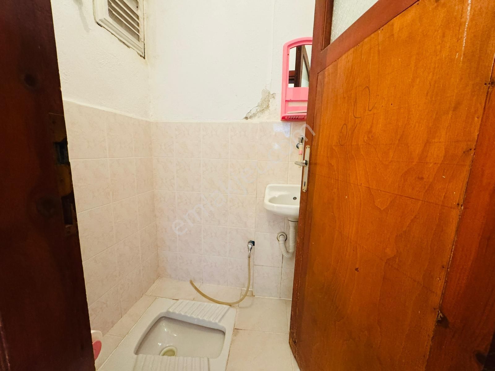 Güllerpınarın'da Denize 100m Mesafede Satılık 2+1 Ayrı Mutfak Daire - Görsel 10