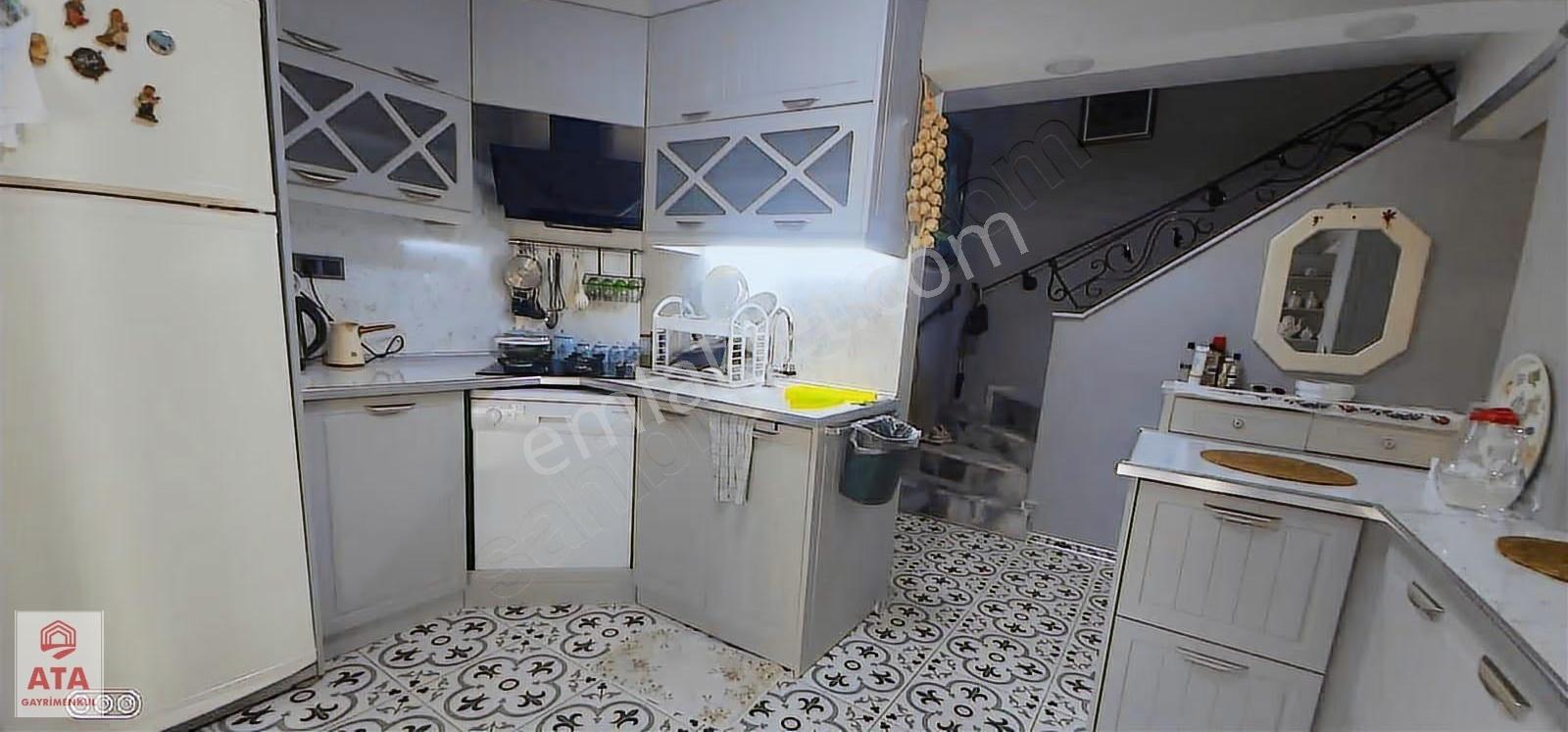 Çeşme Ayayorgi Mevkii,yüzme Havuzlu,full Eşyalı,bahçeli,sitede - Görsel 15