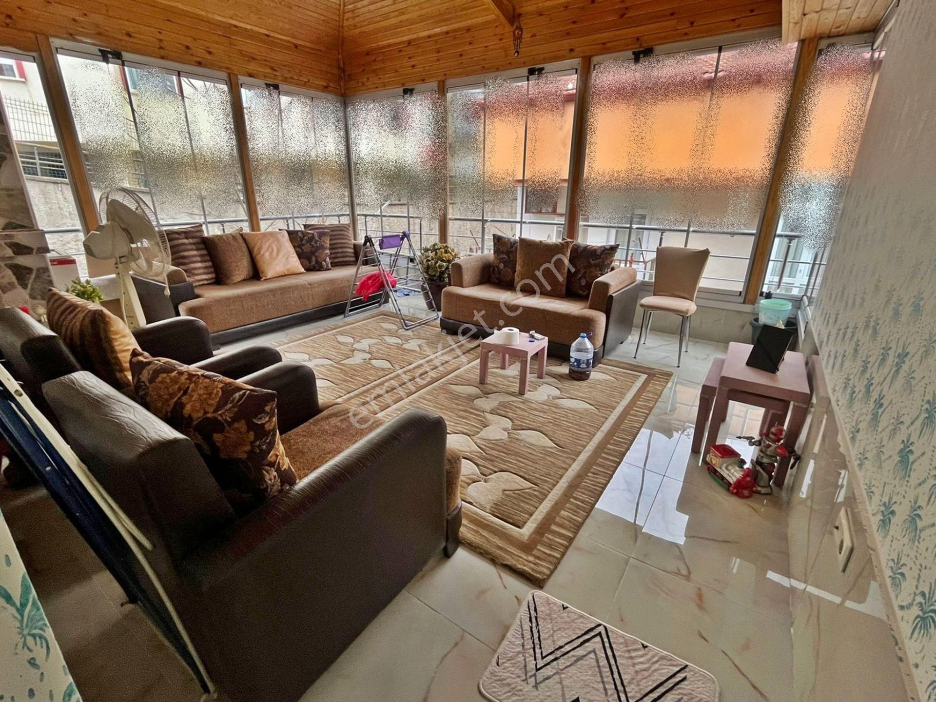 Şokk Rakam! Neşet Ertaş Cadde Üzeri Bakımlı 3+1 Kupon Dublex