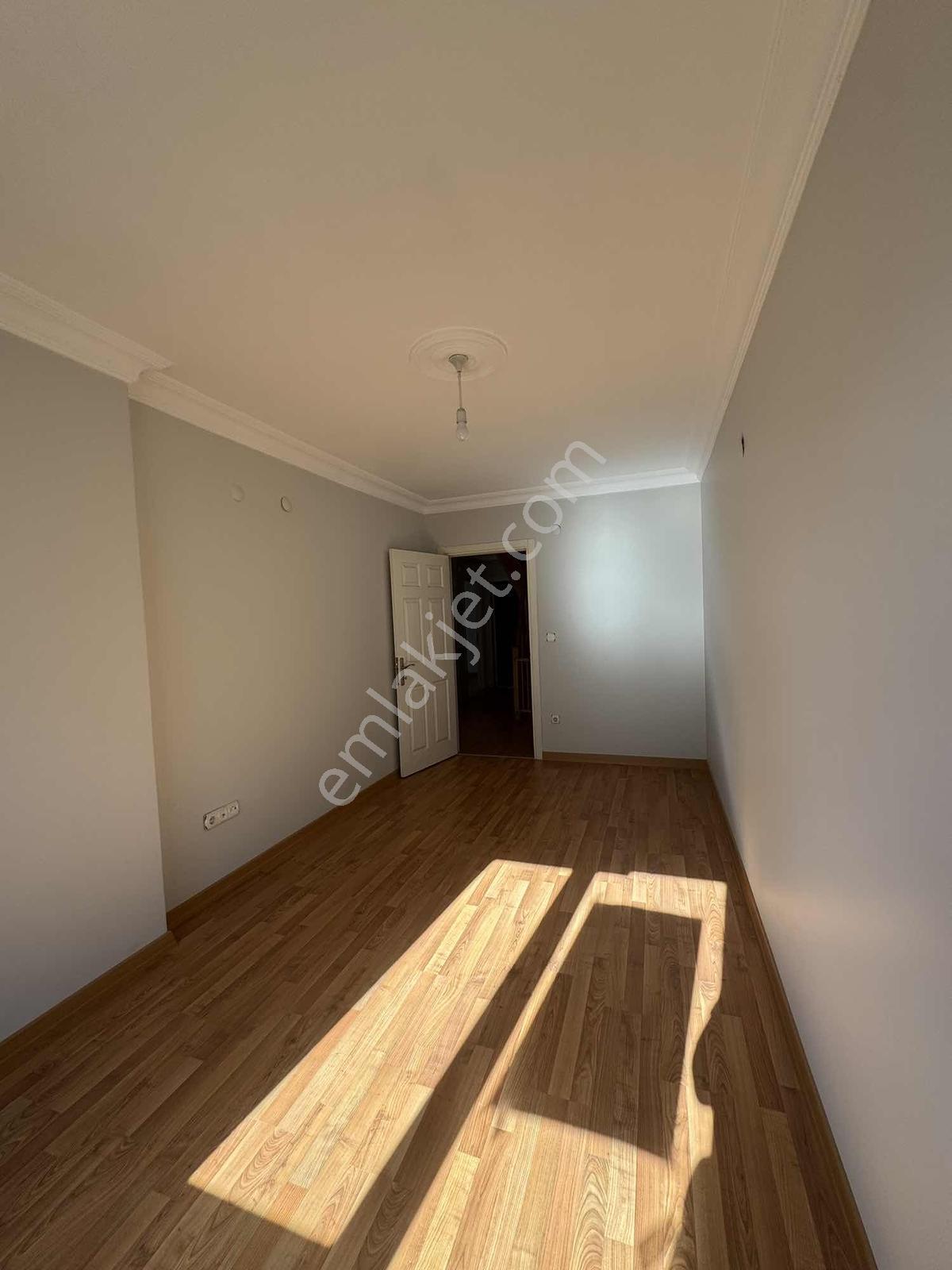 Velibabada Satılık Kullanışlı Teraslı Dubleks Daire - Görsel 17