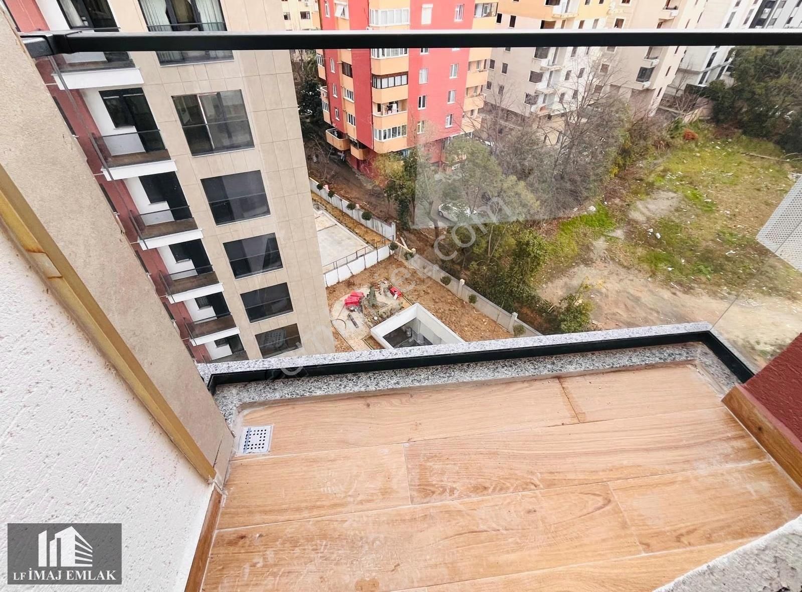 Lf İmaj Bostancı Modern Sitesinde 2+1 Balkonlu Havuzlu Güvenlik - Görsel 3