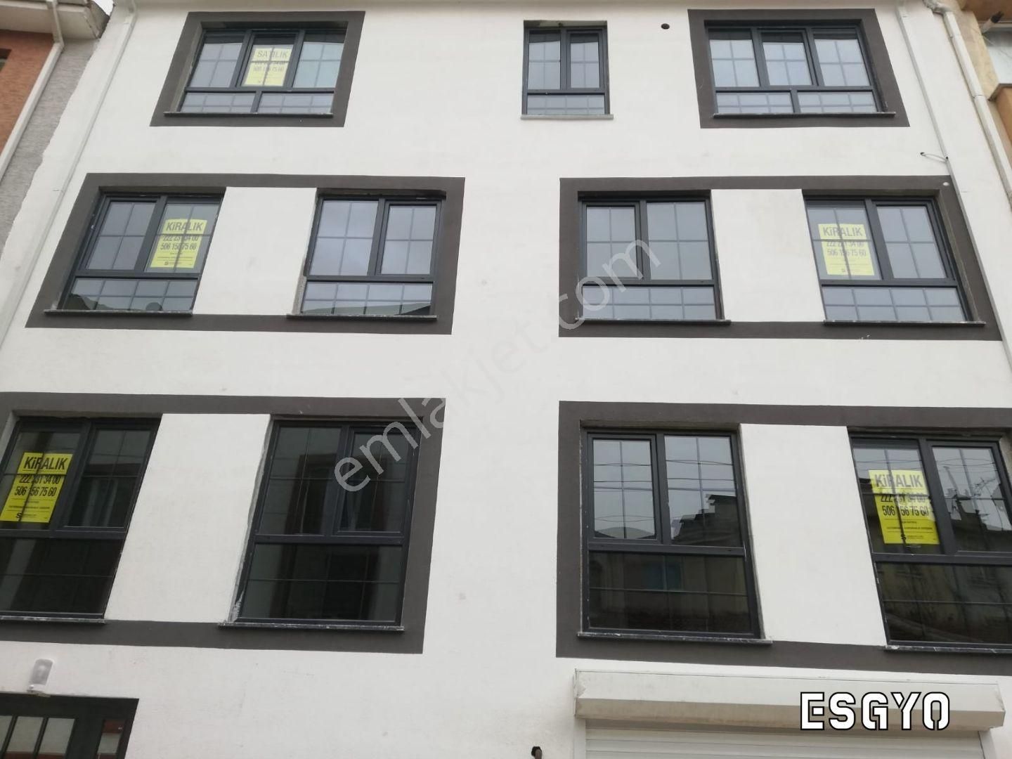 Esgyo'dan İletişim Fak.kapısı Yakını Ab. Açık 1+0 Daireler
