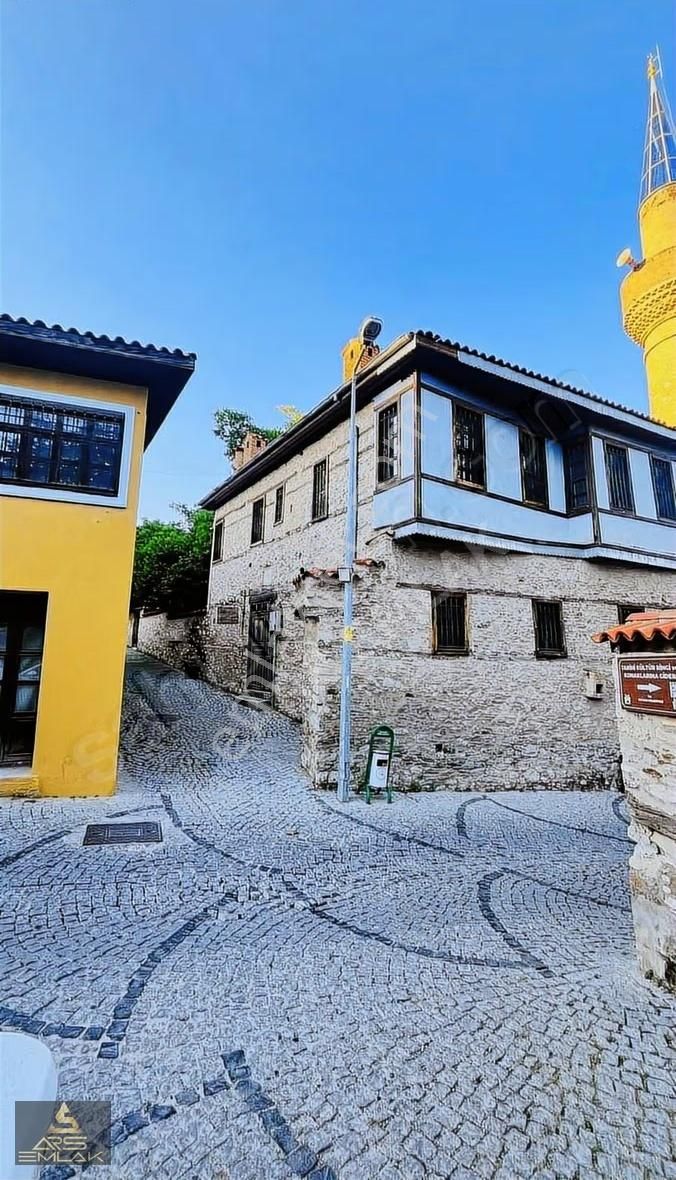Ars'den Buldan Tarihi Çarşıda Satılık Köşk Konak 4+1 Fırsat - Görsel 20