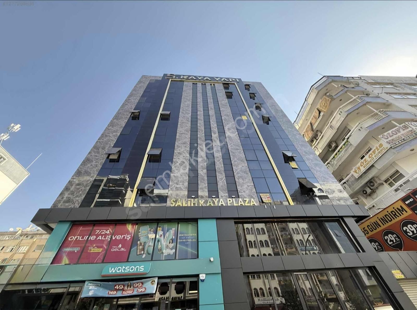 Ofis Salih Kaya Plazada Satılık Yol Cephesi