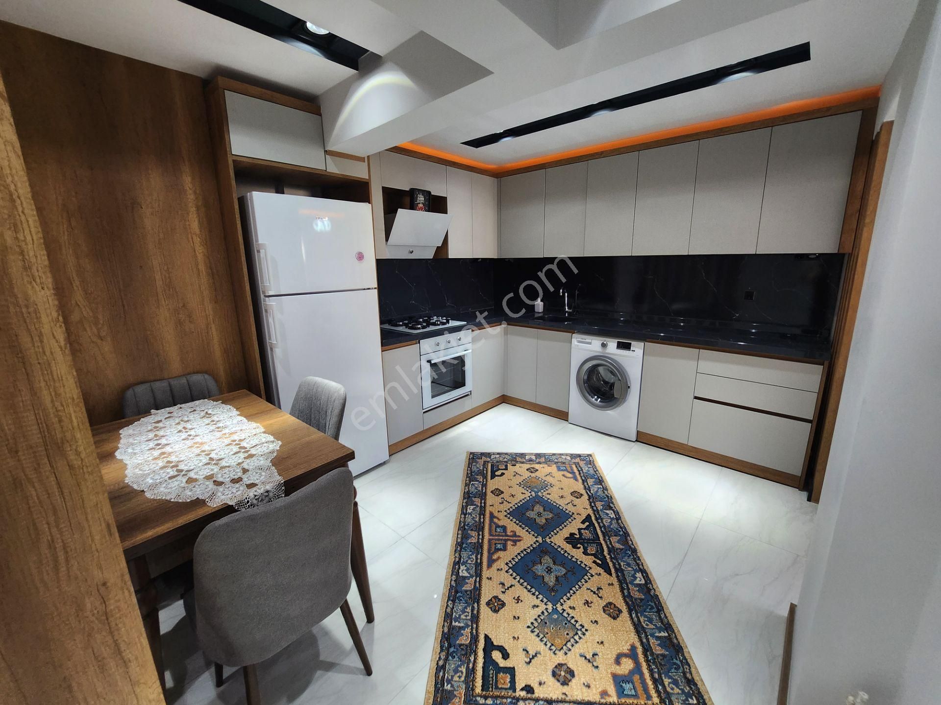 💢💢aktiften Akçay'da Standartların Ötesinde Ayrı Mutfaklı Eşyalı Denize 150mt 1+1 Daire - Görsel 5