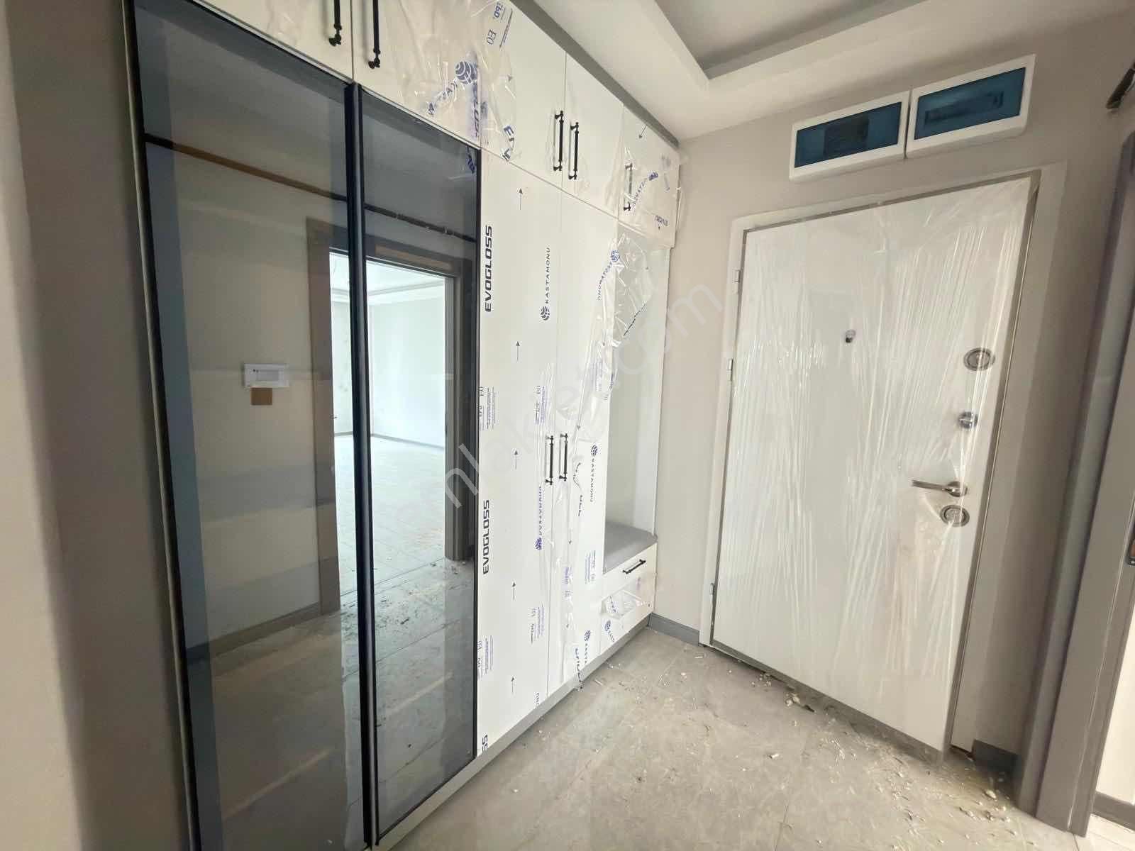 Saraycıkta 6 Ara Katta Sıfır Emsalsiz 4+1 Geniş Ultra Lüks Daire - Görsel 13