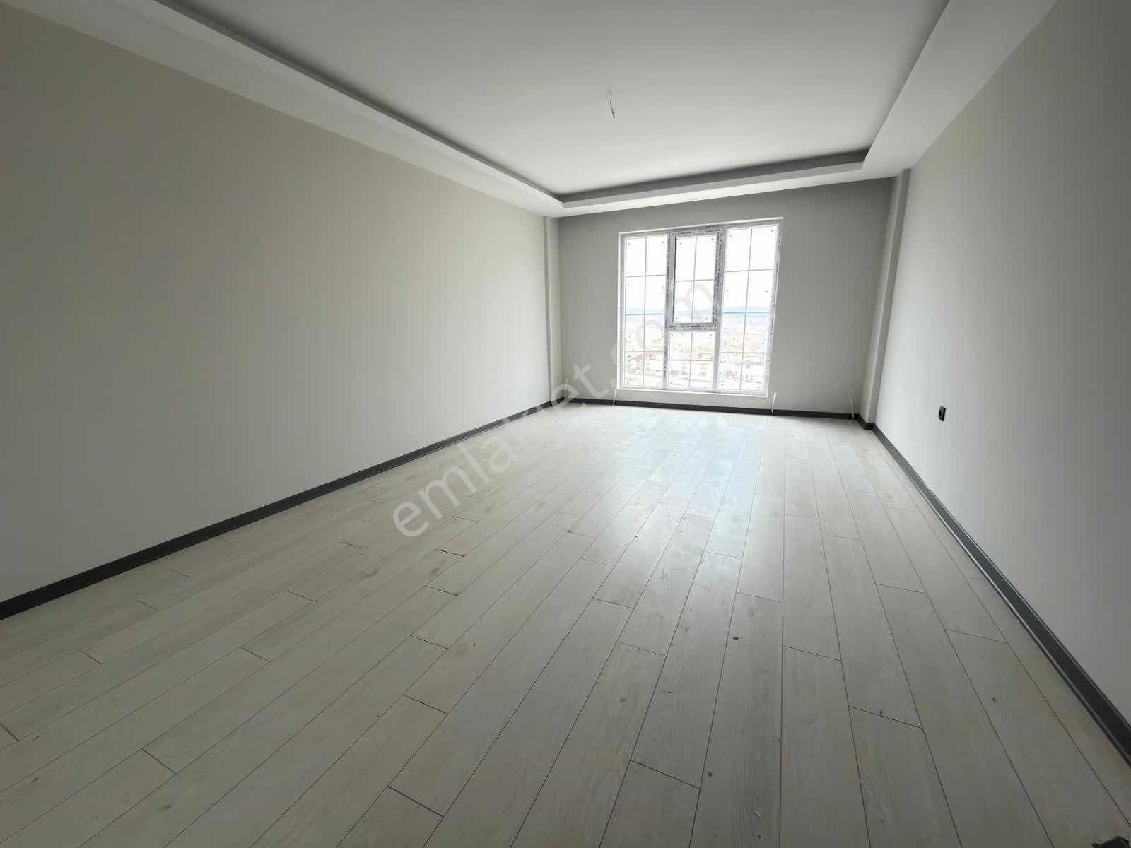 Saraycıkta 6 Ara Katta Sıfır Emsalsiz 4+1 Geniş Ultra Lüks Daire - Görsel 3