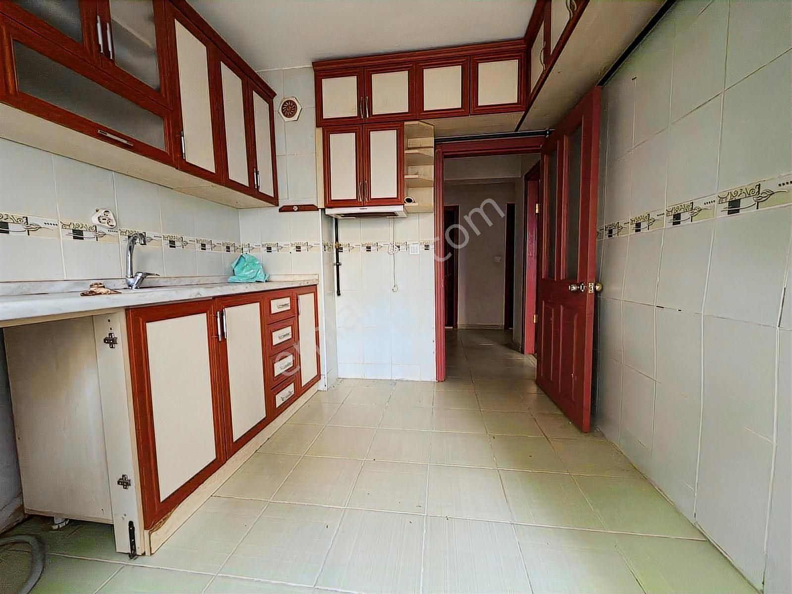 Pınarbaşı Mahallesinde 3+1 1.ara Katta Satılık Masrafsız Daire - Görsel 2