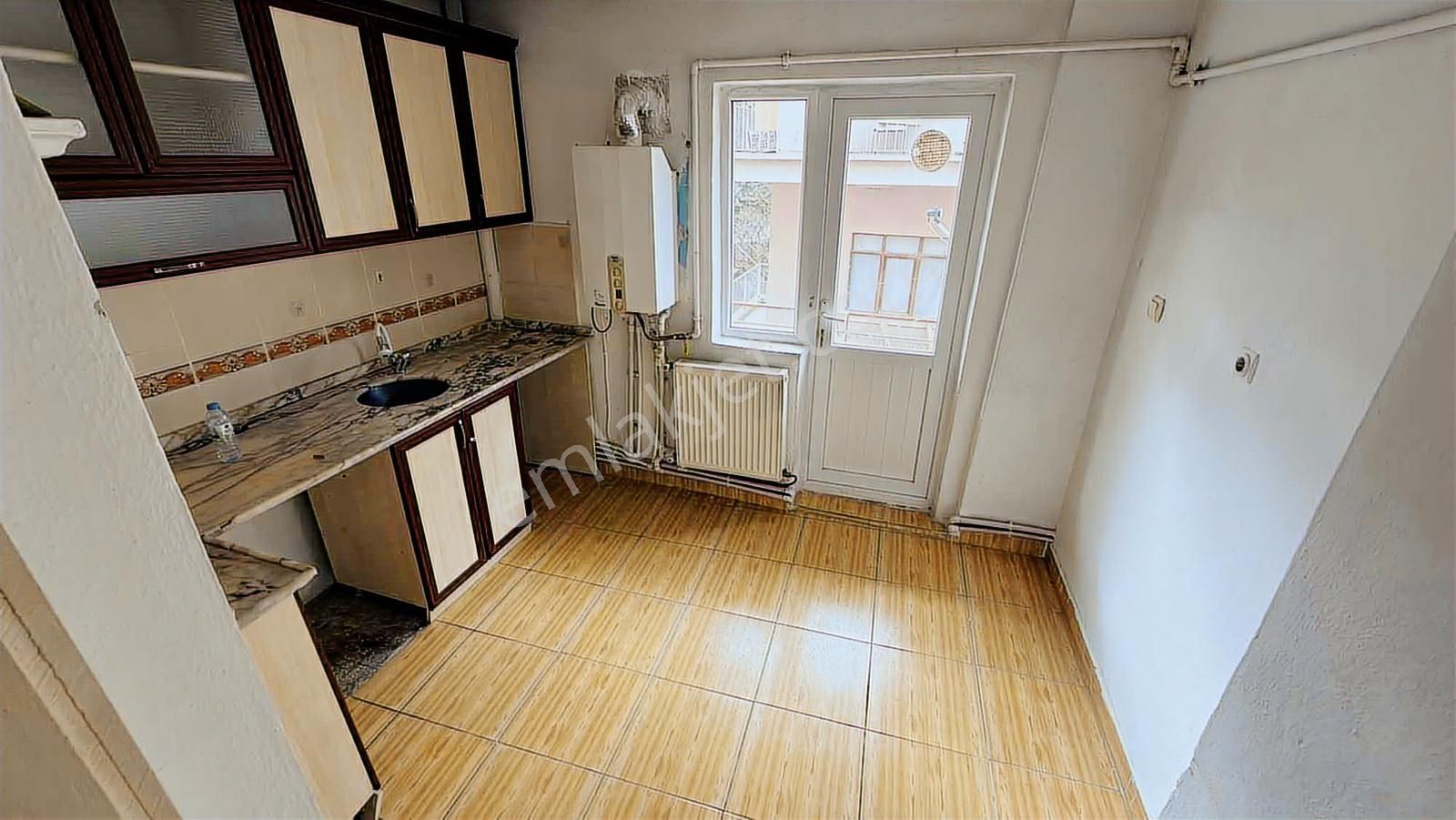 Tandoğan Mahallesinde 2+1 2.ara Katta Satılık Fırsat Daire - Görsel 8