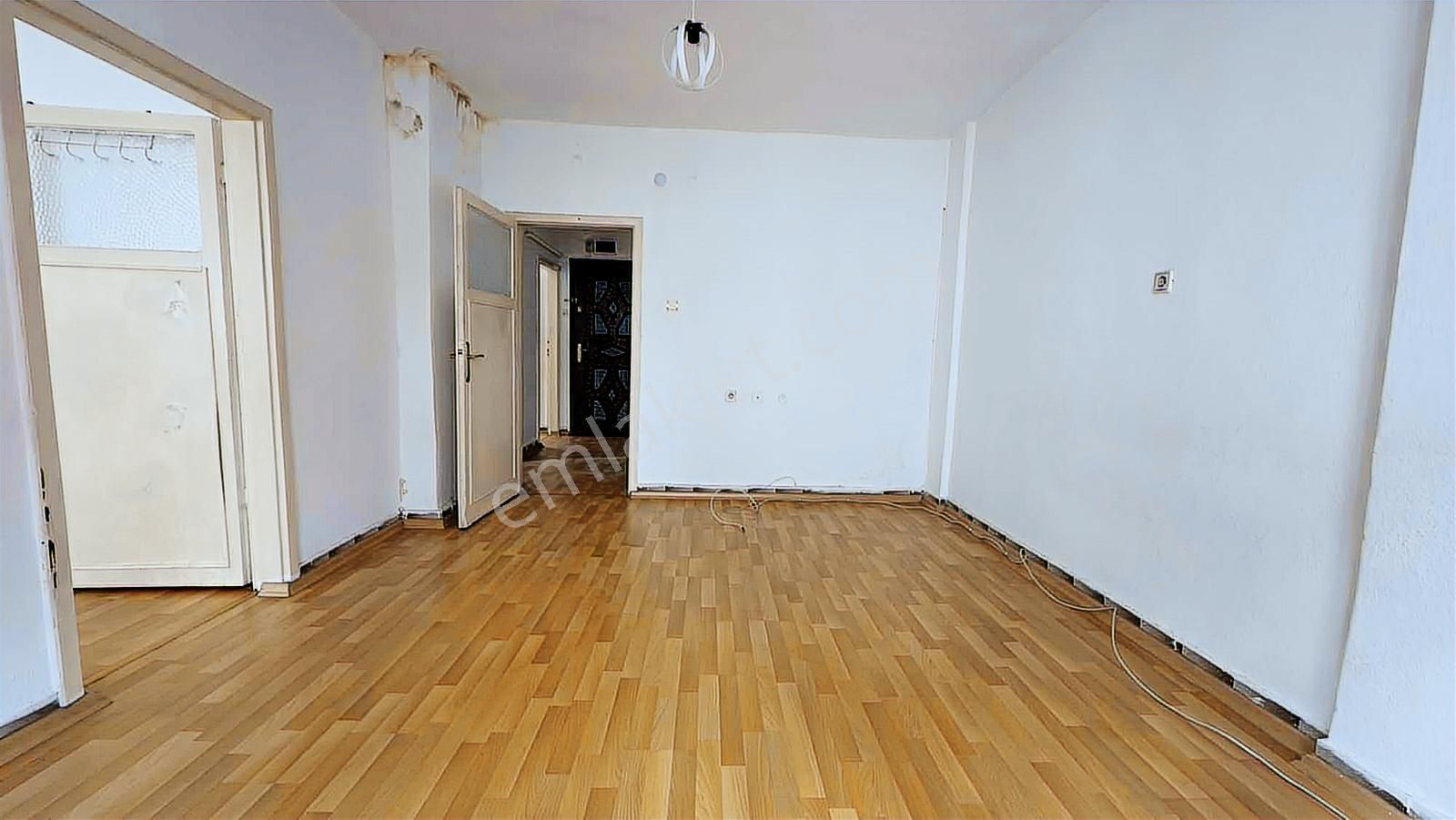 Tandoğan Mahallesinde 2+1 2.ara Katta Satılık Fırsat Daire - Görsel 2