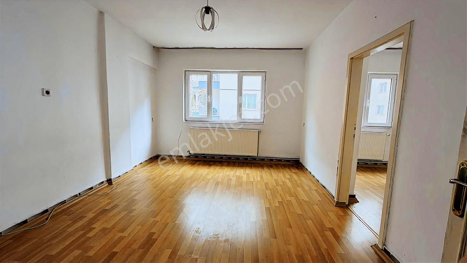 Tandoğan Mahallesinde 2+1 2.ara Katta Satılık Fırsat Daire - Görsel 3