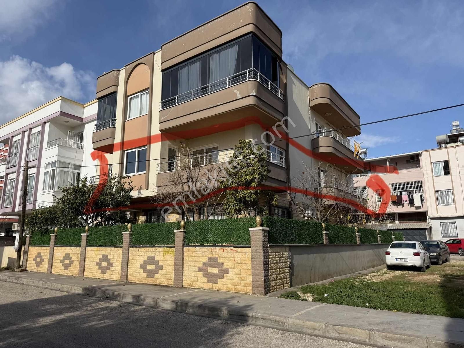 Arda Emlaktan Barbaros Mah Ayrı Mutfaklı Kiralık 4+1