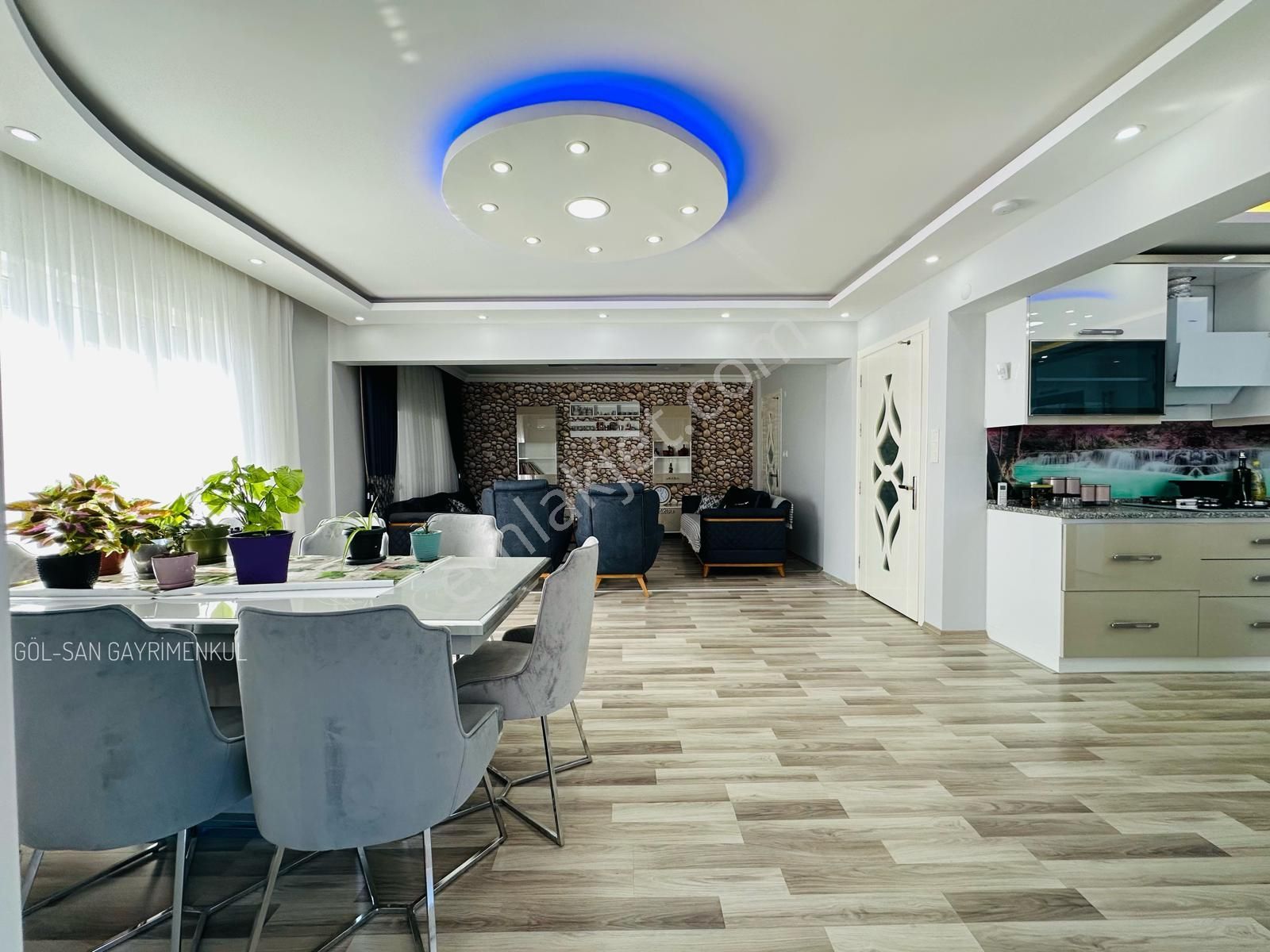 🏡 Göl-san Gayrimenkul’den 🏡 Şirinevler Mah. 2+1 150 M2 Satılık Arakat Daire - Görsel 4