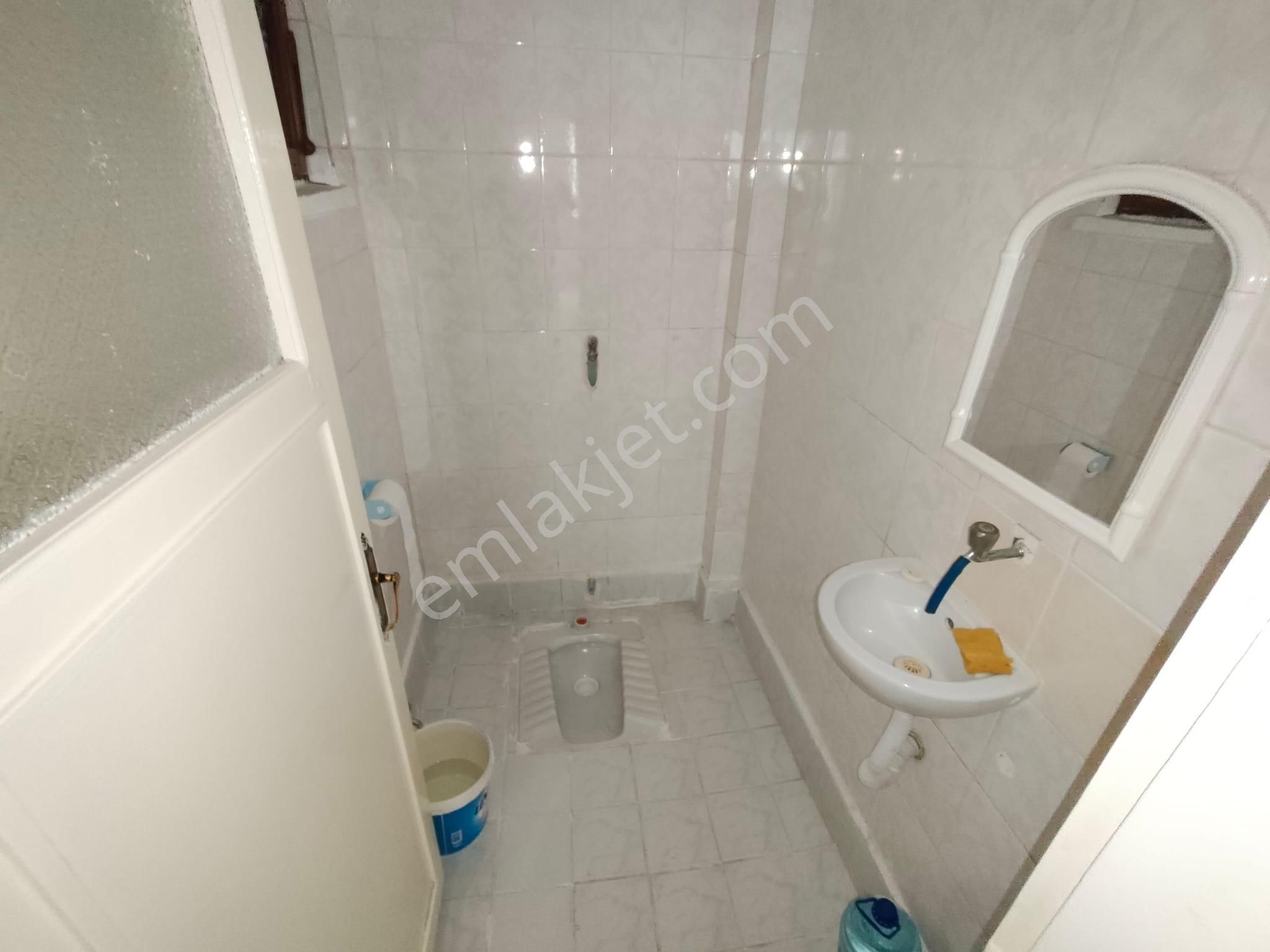 Yılmaz Gayrimenkul'den Ara Kat Geniş M2 Li Fırsat Kiralık Daire - Görsel 15