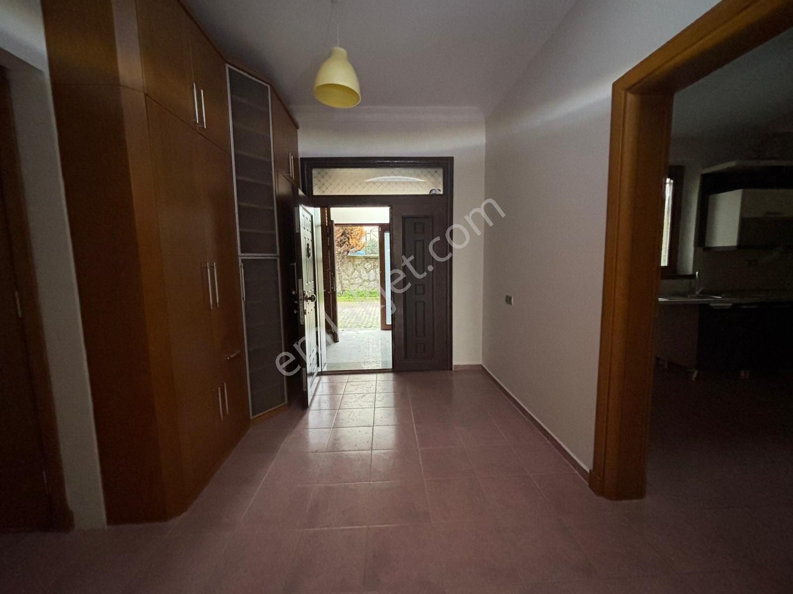 Truva Gayrimenkul Den Parkevler Sitesinde 6+1 Havuzlu Villa - Görsel 13