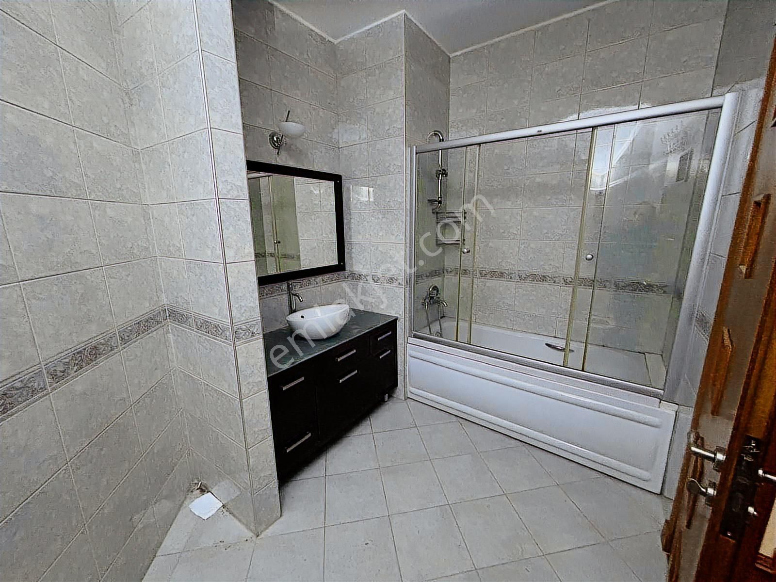 Truva Gayrimenkul Den Parkevler Sitesinde 6+1 Havuzlu Villa - Görsel 16