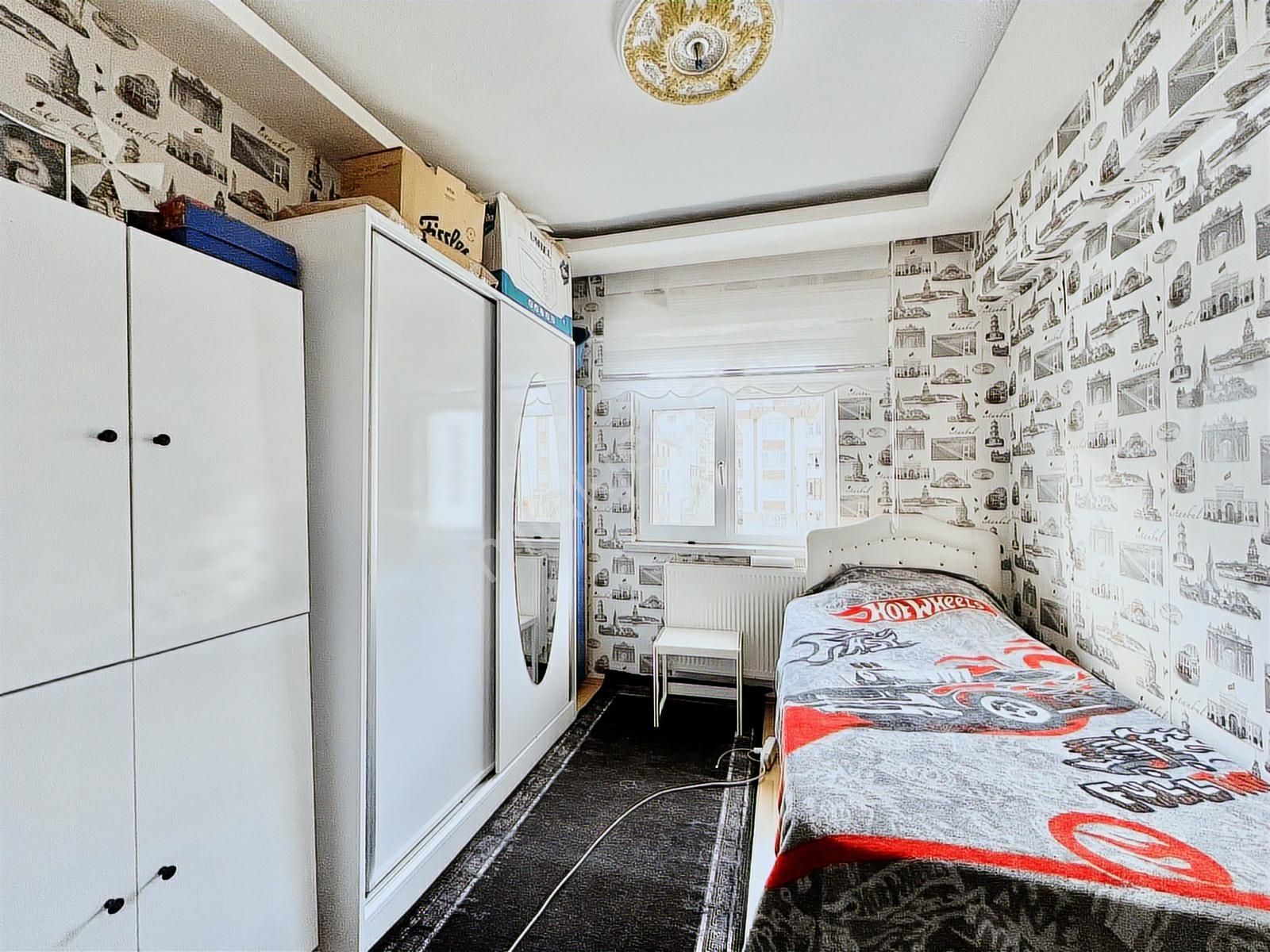 Beyoğlu'ndan Merkezi Lokasyonda Isı Yalıtımlı Yapılı Satılık 3+1 - Görsel 32