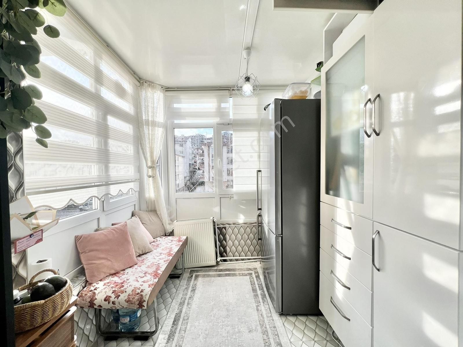 Beyoğlu'ndan Merkezi Lokasyonda Isı Yalıtımlı Yapılı Satılık 3+1 - Görsel 25