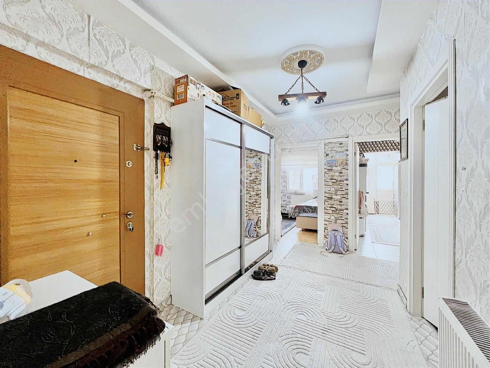 Beyoğlu'ndan Merkezi Lokasyonda Isı Yalıtımlı Yapılı Satılık 3+1 - Görsel 35