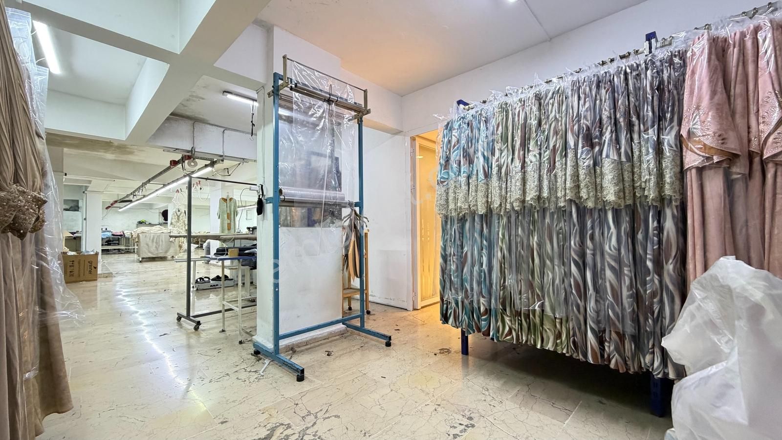 İlka'dan Talatpaşa Mh 350 M2 Kiralık İş Yeri Metrobüse 2 Dk - Görsel 4