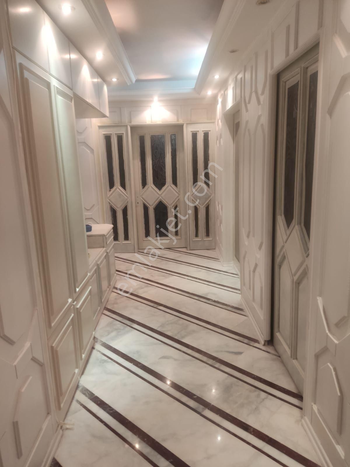 Sahibinden Full Eşyalı Şehrin Kalbinde Kiralık - Görsel 3