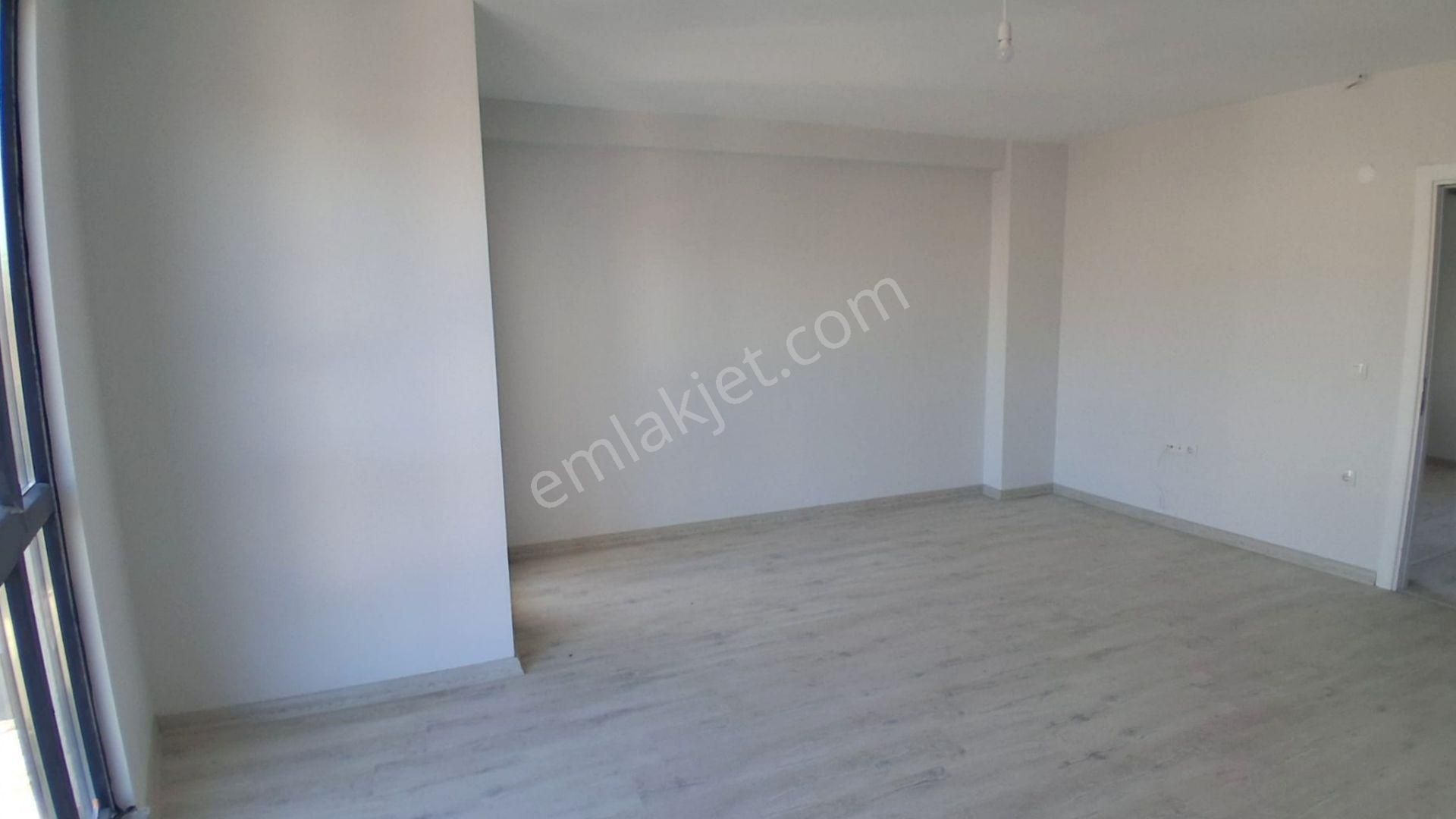 Mertcan'dan Velibaba Mah.açık Balkonlu Ara Kat Sıfır 2+1 Daire - Görsel 5