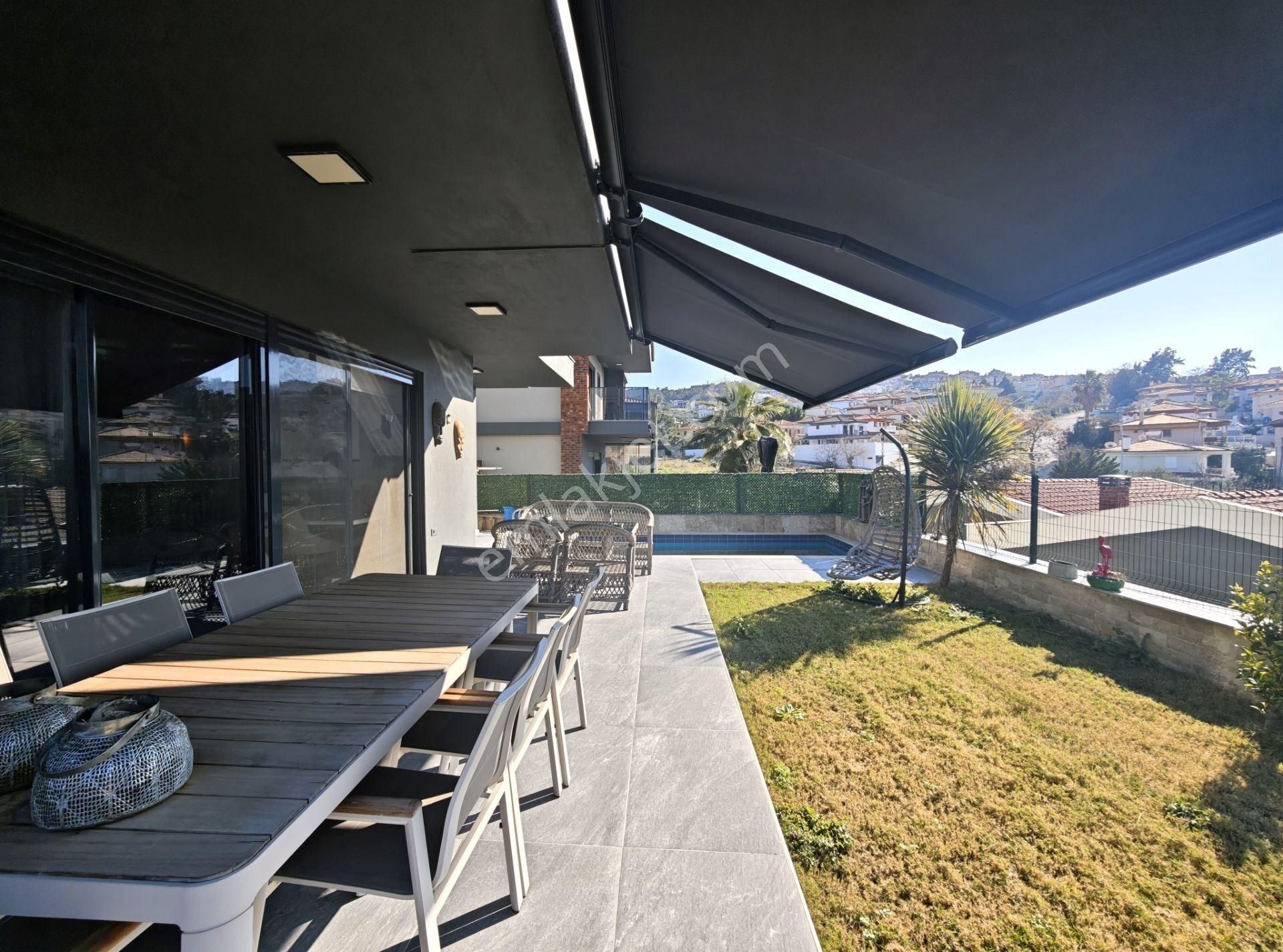 Kuşadası Bayralıdede Satılık Lüks Villa - Görsel 24