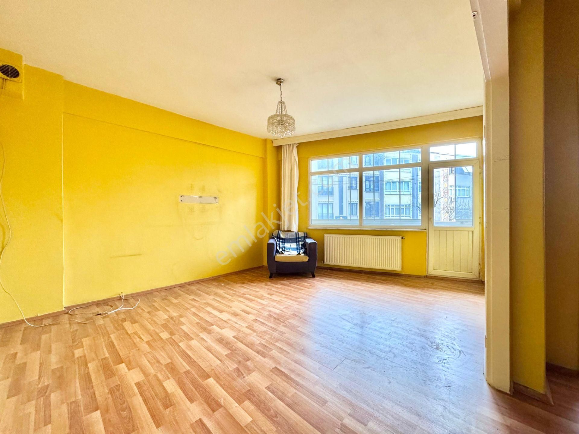 Goldhouse Dan Satılık Cadde Üstünde Yatırımlık 3+1 Daire