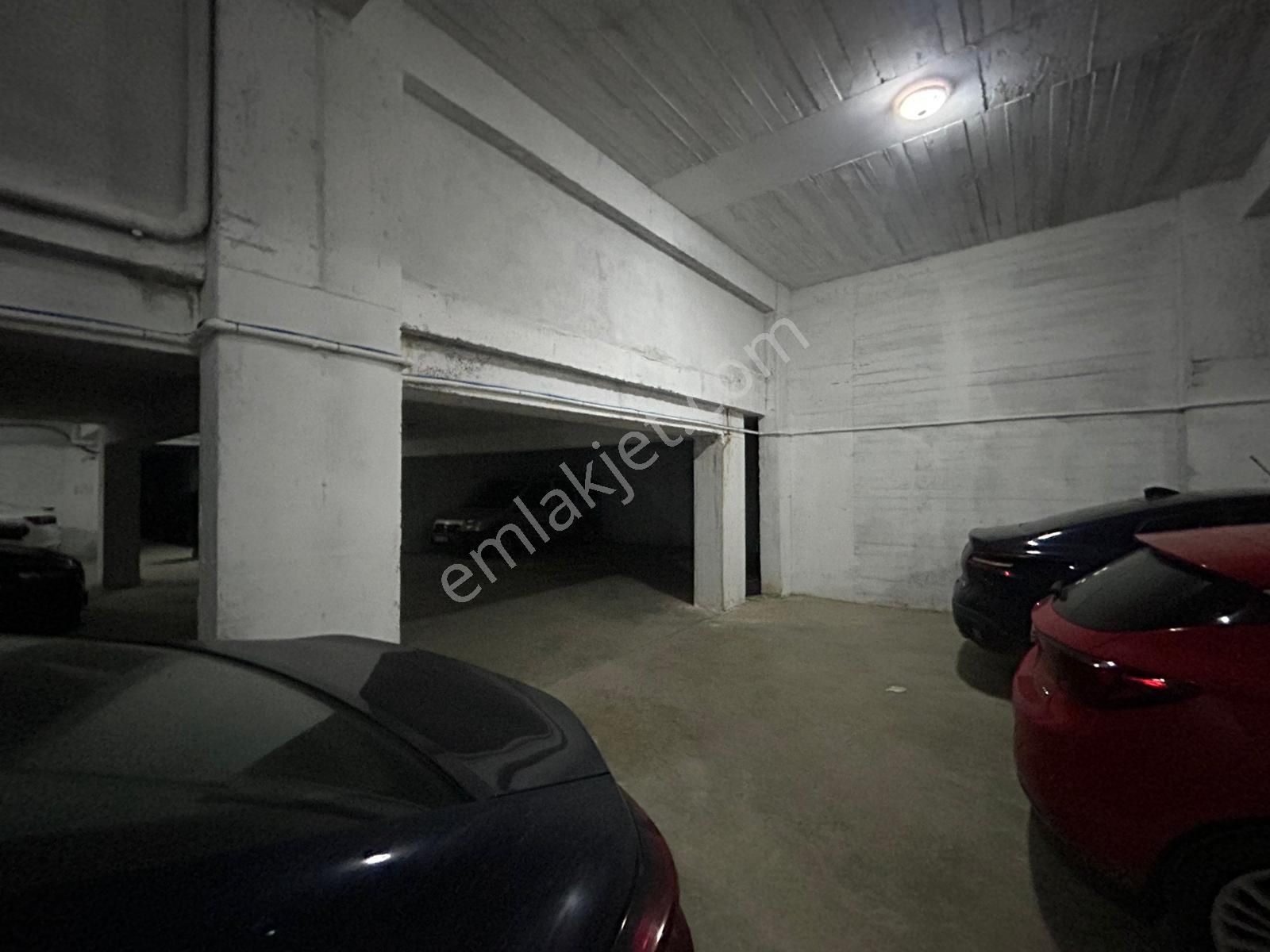 Reşadiye'de Yola Cephe Geniş 3+1 Ara Kat Satılık Daire - Görsel 7