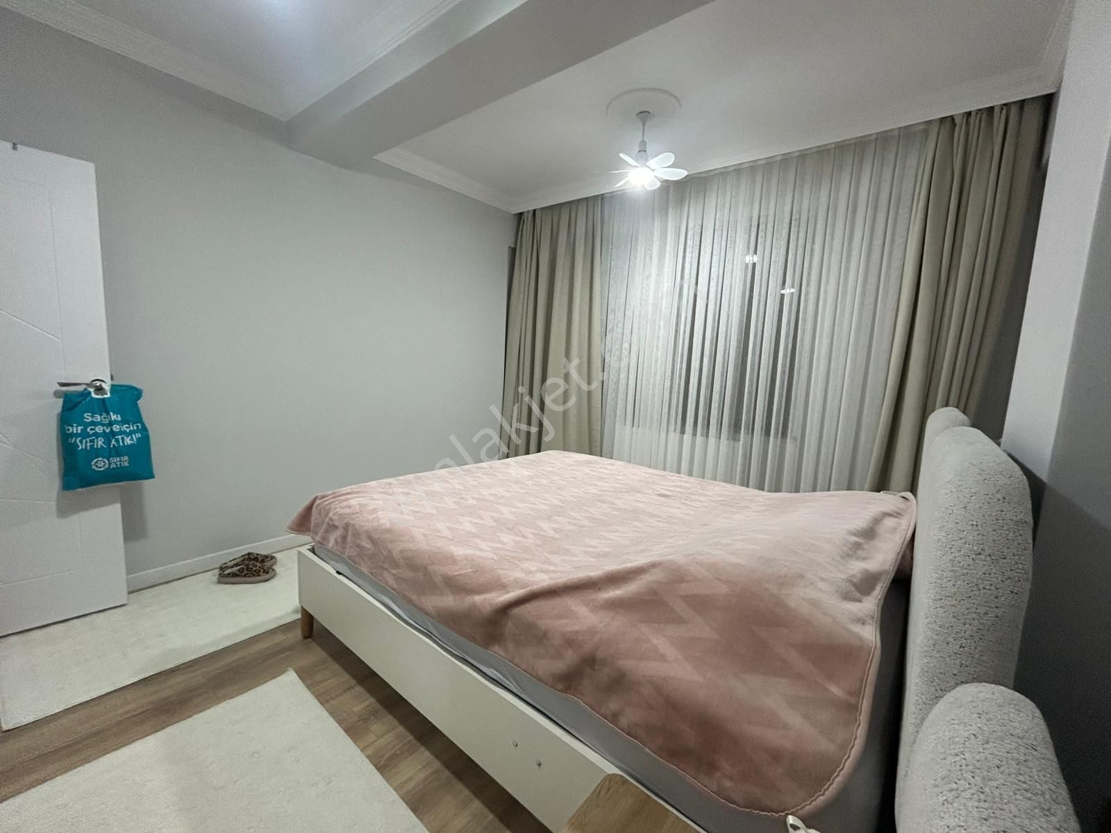 Reşadiye'de Yola Cephe Geniş 3+1 Ara Kat Satılık Daire - Görsel 5