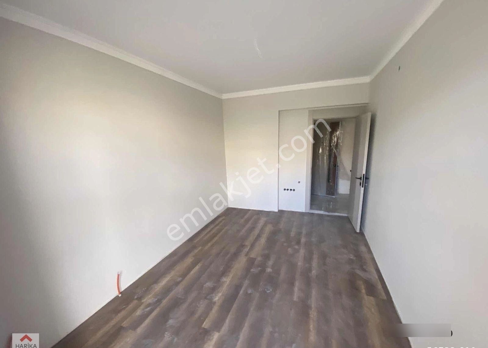 Kıbrıs Caddesi Yakını Site İçerisinde 4.katta 4+1 Satılık Fırsat - Görsel 6