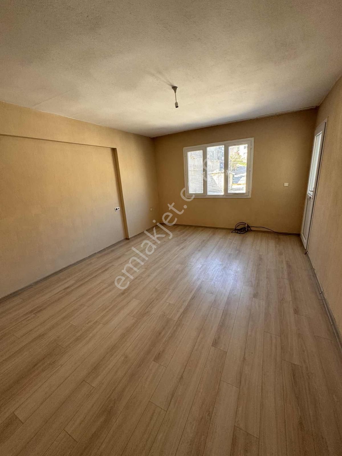 Bornova Eğriderede Merkezi Konumda 2+1 Geniş Kiralık Daire - Görsel 25