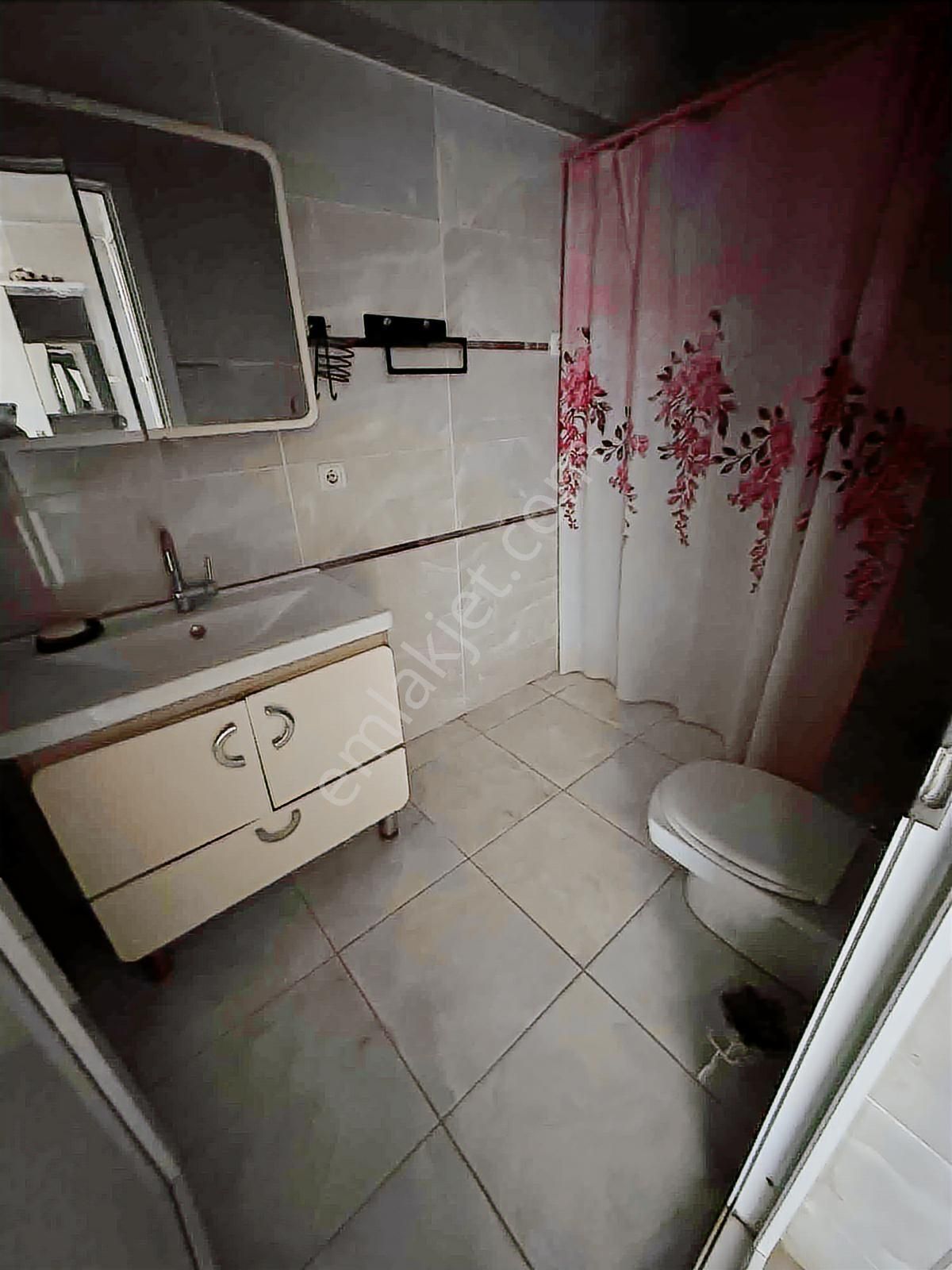 Bornova Eğriderede Merkezi Konumda 2+1 Geniş Kiralık Daire - Görsel 12