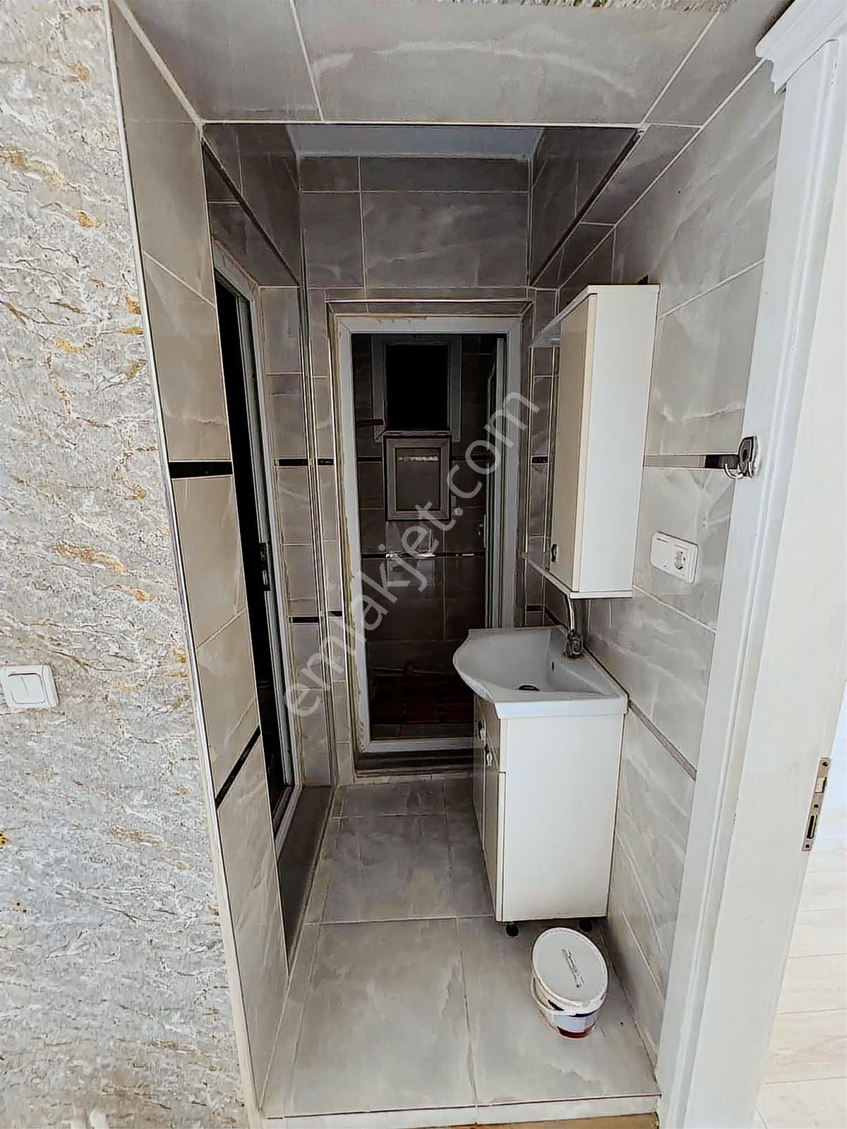 Bornova Eğriderede Merkezi Konumda 2+1 Geniş Kiralık Daire - Görsel 29