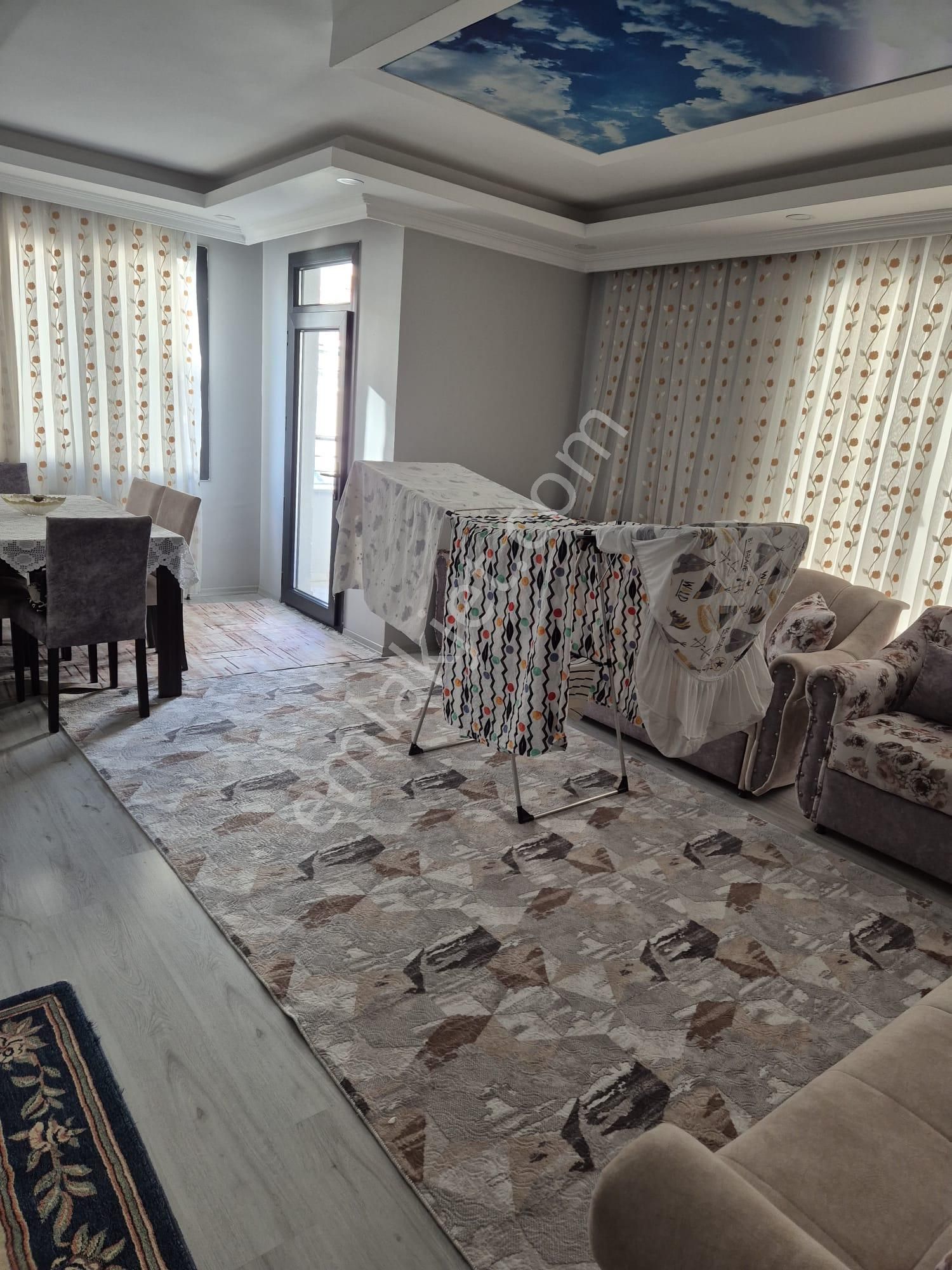 Arı Emlaktan 2+1 105m2 Satılık Daire