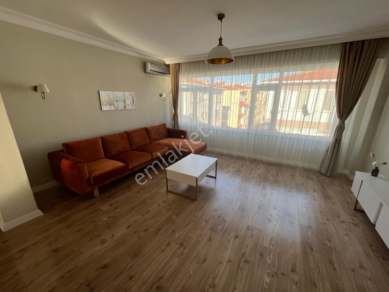 Rasimpaşada Yüksek Kira Getirili, Yenilenmiş, Mobilyalı Şık 2+1 - Görsel 17