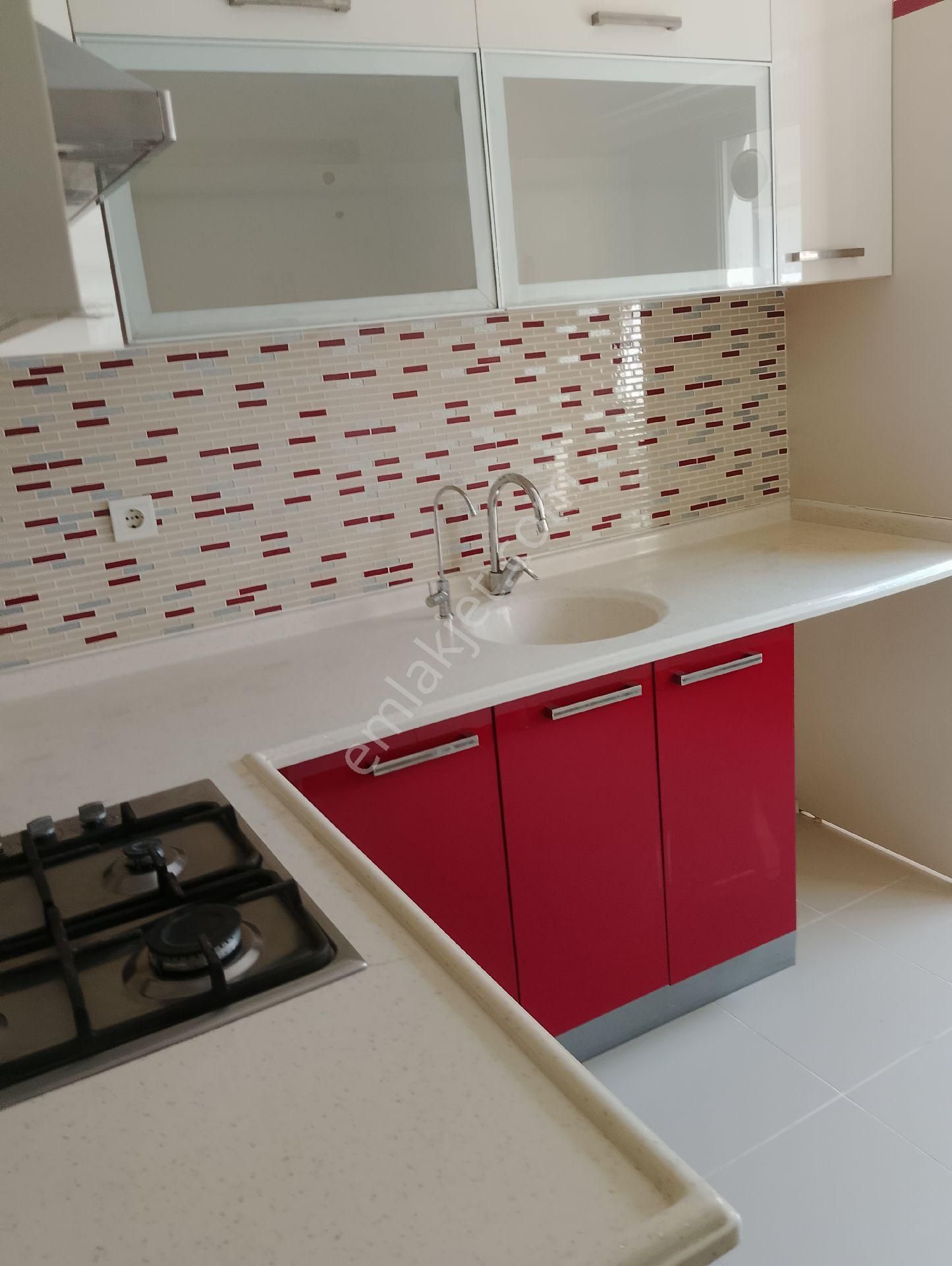 Çiğli Bala Çıktı 3+1 Kapalı Mutfak Kombili Doğalgazlı Balkonu Daire - Görsel 12